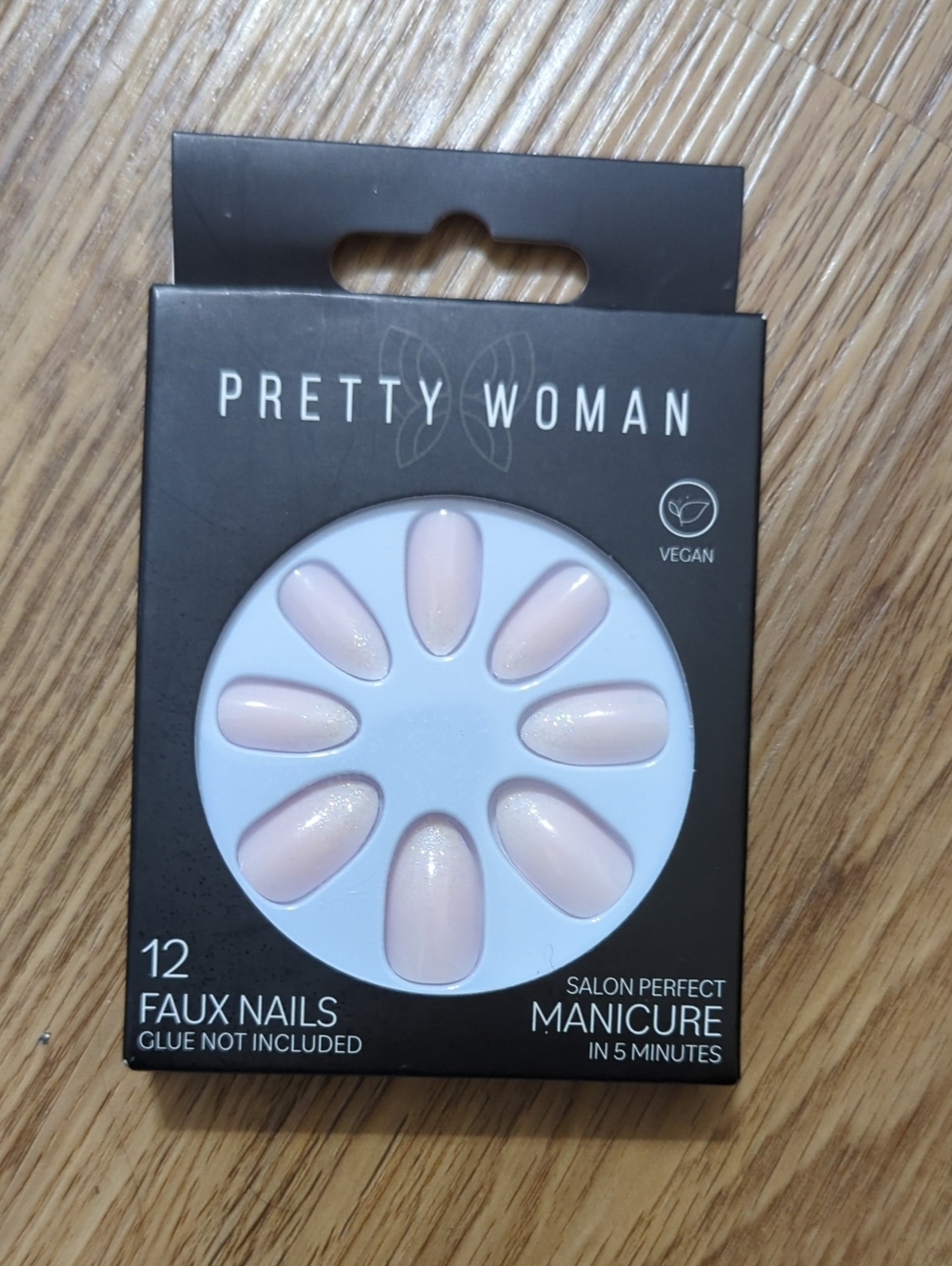 Salon Perfect Faux Nails - Light Pink